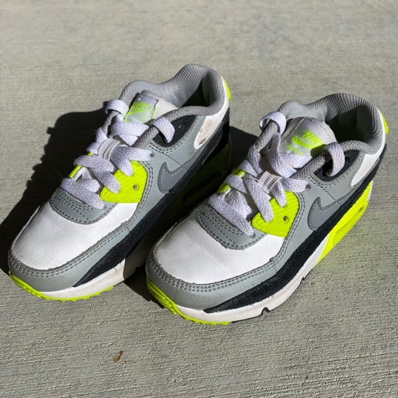 Nike Air Max 90 Sneakers - Picture 1 of 6